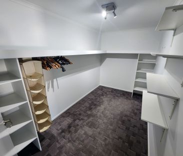 Dream Family Home with Massive Workshop & Dual Access - Tradies' Pa... - Photo 2