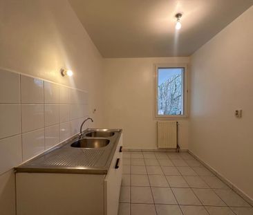 Location Appartement 3 pièces 60m² TOURNAN EN BRIE 77220 - Photo 5