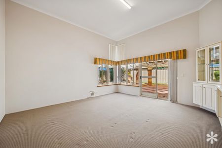 10 Sanctuary Ave - Photo 4