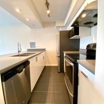 1 BEDROOM RENOVATED UNIT IN KITS!! - Photo 1