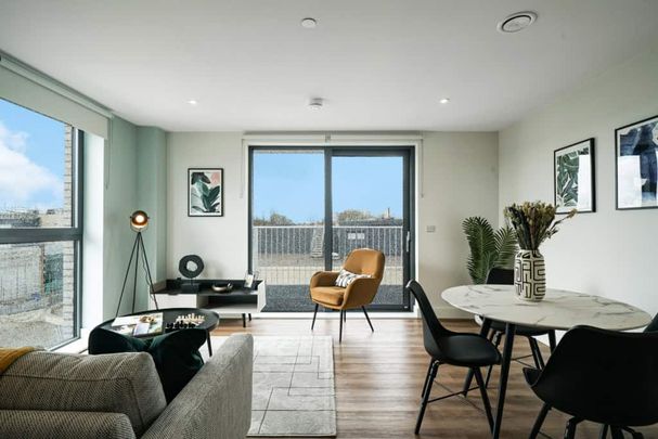 Lofting House, SL6 1ER, Maidenhead - Photo 1