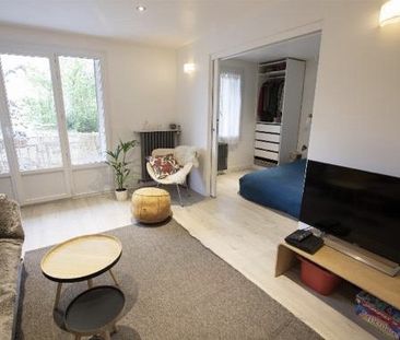 Location Appartement 4 pièces 66m² ANNECY 74000 - Photo 2