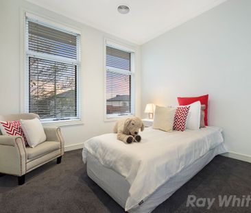 PREMIUM 5-BEDROOM WAVERLEY PARK ENTERTAINER - Photo 3