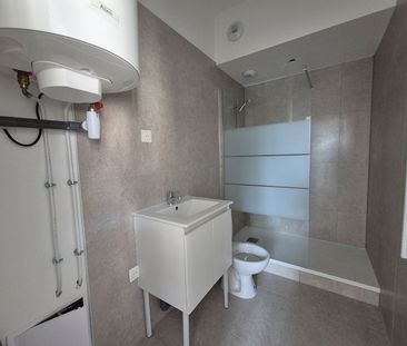Location Appartement 1 pièce 23m² - Photo 3
