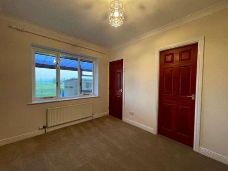 Carr Lane, East Ayton, Scarborough, YO13 - Photo 4