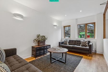 6 bedroom terraced house to rent - Photo 2