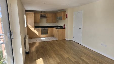 2 bedroom flat to rent - Photo 5