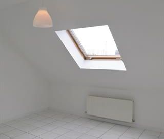 Ruim duplex appartement met groot terras in het centrum - Photo 4