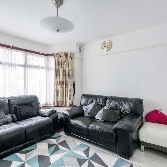 Derwent Crescent, Stanmore, HA7 - Photo 1