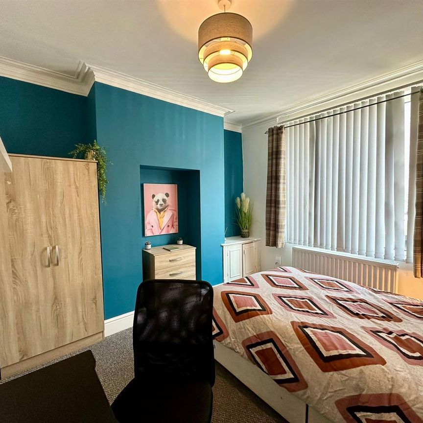 1 bed house share to rent in Coultate Street, Burnley, BB12 - Photo 1