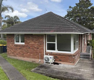 Brick and tile cutie! - Photo 1