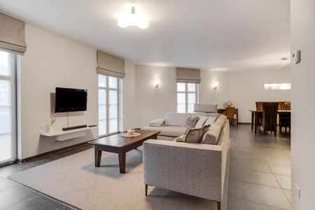 Gemeubeld appartement in het centrum van Kasterlee-Lichtaart! - Photo 2