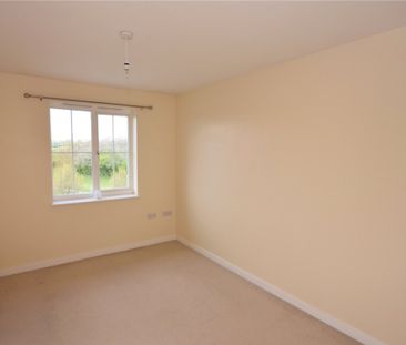 Waggon Road, Middleton, Leeds, West Yorkshire, LS10 - Photo 3