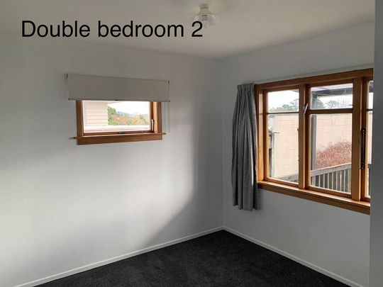 Standalone -Family Friendly - w workshop garage. - Photo 1