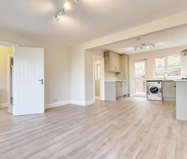 4 bedroom bungalow to rent - Photo 5