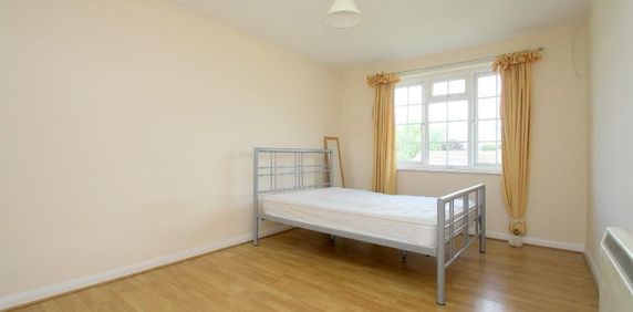 3 bedroom apartment to rent - Photo 2