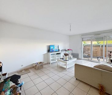Location Appartement 3 pièces 63m² BRUGES 33520 - Photo 2