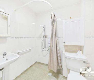 Peter James Court, Stafford, ST16 - Photo 2