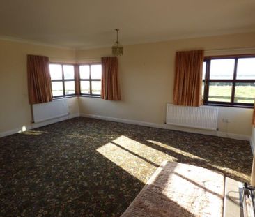 4 bedroom detached bungalow to rent - Photo 2