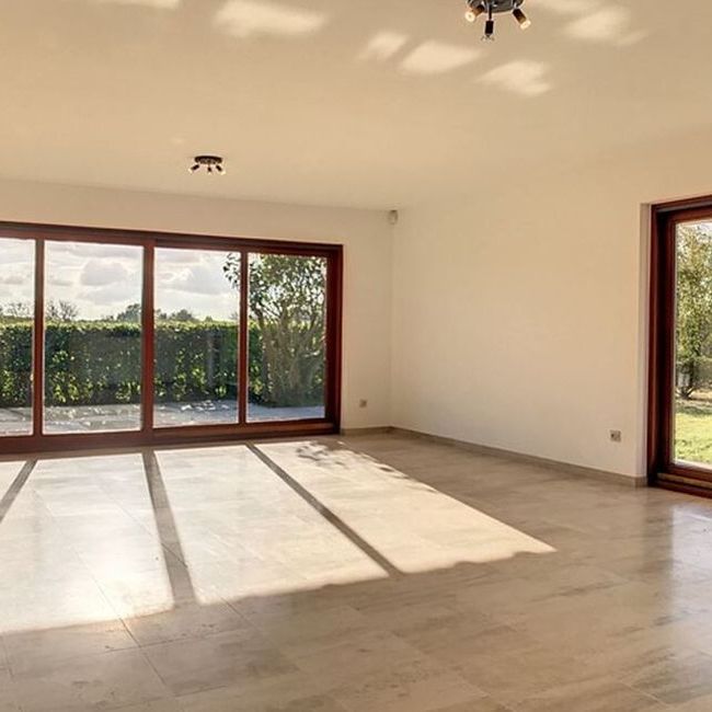 Villa te huur in La Hulpe voor € 2.050 met 4 slaapkamers - Photo 1