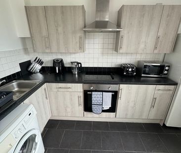 2 Bed Flat, The Carronades, SO14 - Photo 5