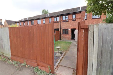 2 Bedroom Terraced To Rent - Photo 5