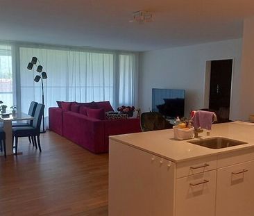 3½ Zimmer-Wohnung in Alpnachstad (OW), möbliert, auf Zeit - Photo 2