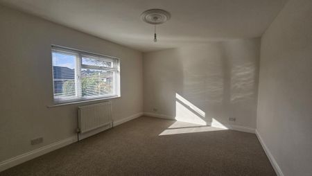 2 bedroom detached bungalow to rent - Photo 2