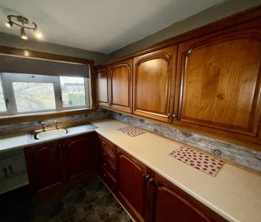 Ivanhoe, Glasgow, G74 - Photo 1