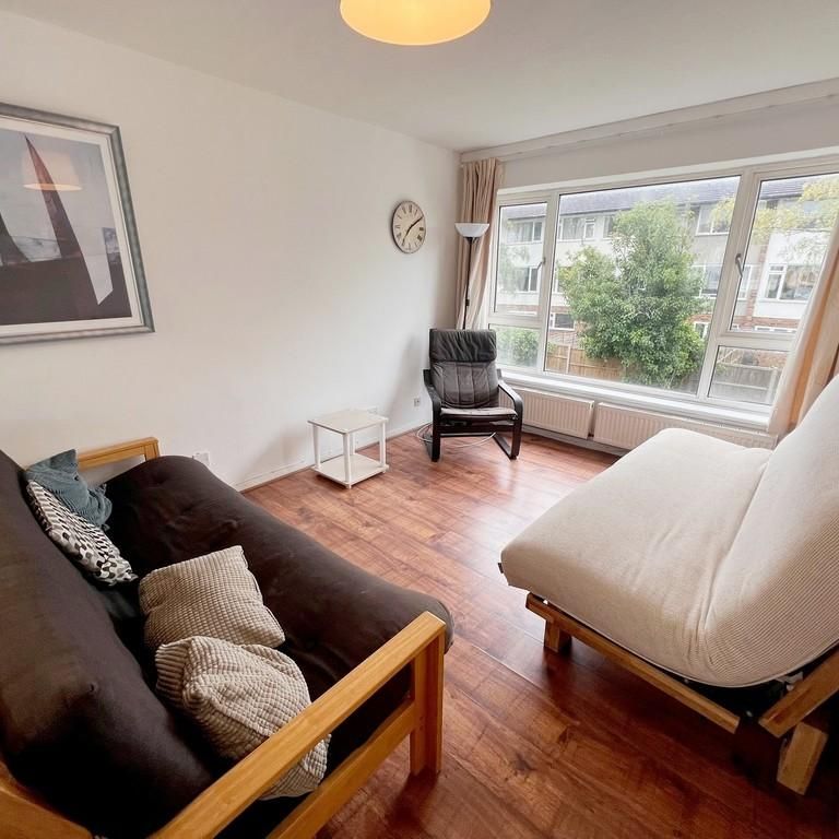 4 bedroom semi-detached house to rent - Photo 1