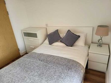 2 Bed Flat, Trafford Road, M5 - Photo 5