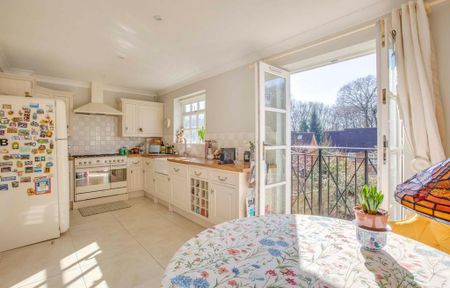 3 bedroom terraced house to rent - Photo 5