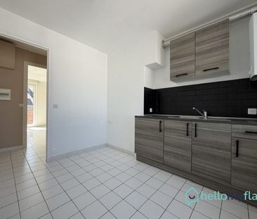 Location Appartement 3 pièces 66m² REIMS 51100 - Photo 5