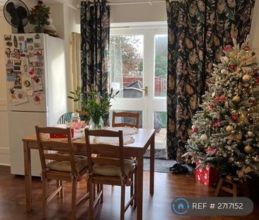 2 bedroom maisonette to rent - Photo 3