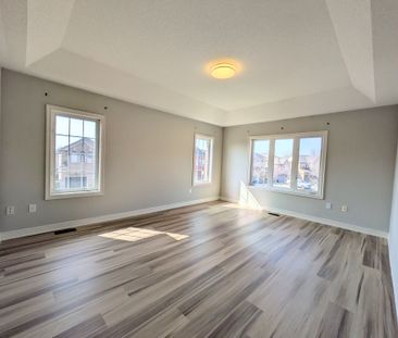 For Lease - 387 Grovehill Road, Oakville, Ontario - Photo 4