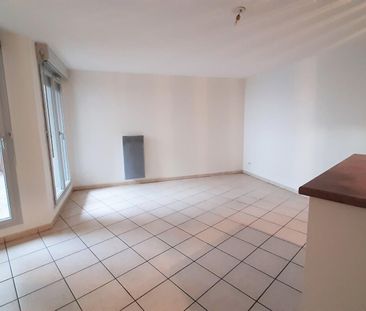 location Appartement T2 DE 45.03m² À LYON - Photo 3