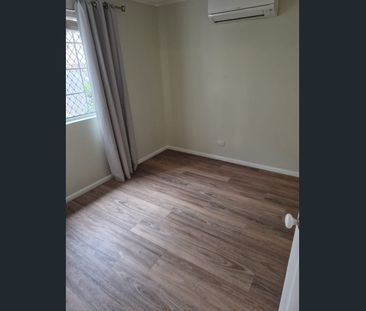 Convenient Ground Floor Living – Walk to Everything - Photo 2