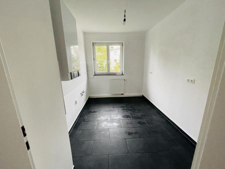 Helle und Freundlich! Modernisierte 3-Zimmer-Wohnung sucht neuen Mieter! - Foto 4