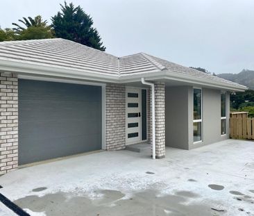 Executive Living in a Convenient Location - Photo 4