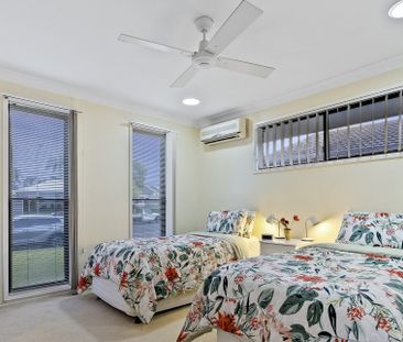 BURLEIGH WATERS FAMILY HOME - Photo 4