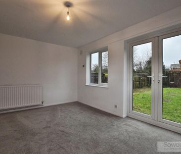 3 bedroom semi-detached house to rent - Photo 2