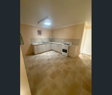 🏡✨ SPACIOUS, 2-bedroom fully air-conditioned unit - Photo 6