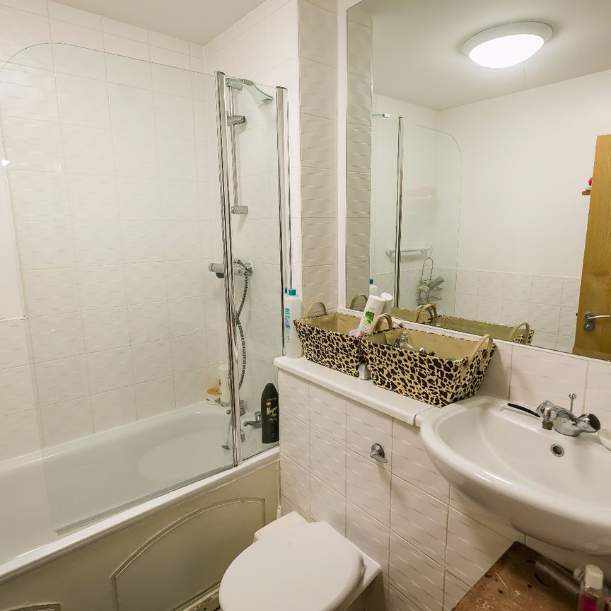 Gilmartin Grove, Kensington, L6, Liverpool - Photo 1