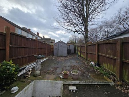 2 bedroom terraced house to rent - Photo 4