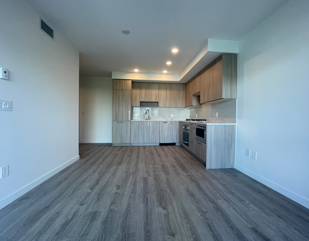 Surrey Central One Central Condo 1br/1ba For Rent - Photo 3