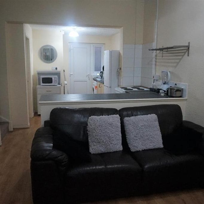 2 bedroom house to rent - Photo 1