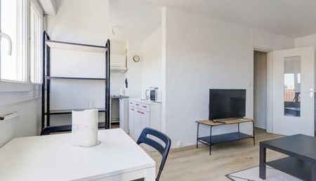 Appartement 1 pièces 30m2 REIMS 560 euros - Photo 5