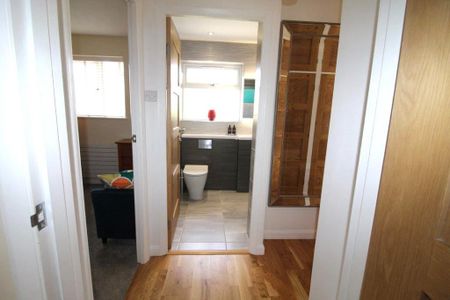 2 bedroom bungalow to rent - Photo 2