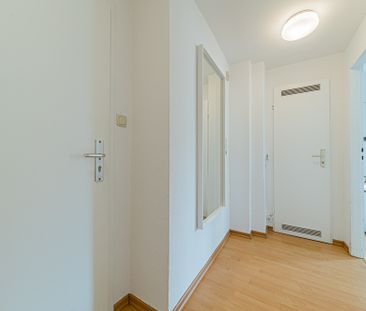 City-Residence: Großzügiges und neu möbliertes Apartment in begehrt... - Photo 2