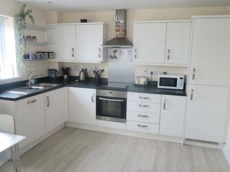 2 bedroom apartment to rent - Photo 5